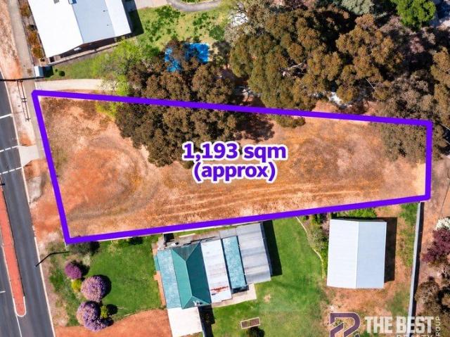 THE PERFECT OPPORTUNITY TO BUILD YOUR DREAM HOME!