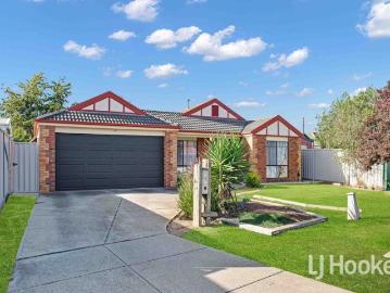 Melton West, Victoria - Garden, Equipped kitchen
