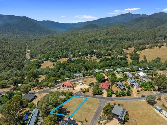 The perfect spot to build your new alpine retreat with views to Mt Buller and Mt Stirling