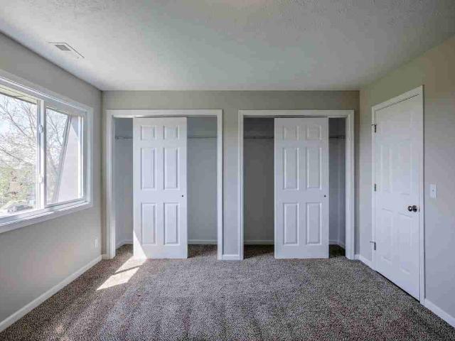 The Pines at Q Plaza Apartments 2 Bedroom Apartment for Rent at 8633 Q Plz, Omaha, NE 68127