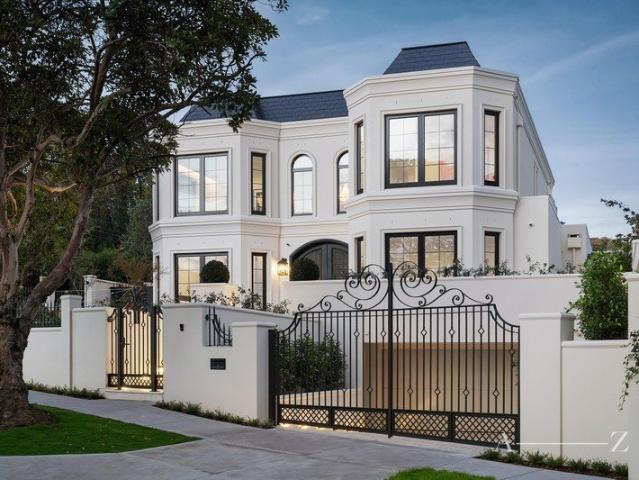 The pinnacle of world class architectural luxury with 72SQ internal