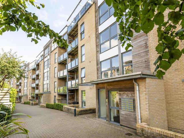 The Praedium, Chapter Walk, BS6 2 bed ground floor flat to rent £1,695 pcm £391 pw