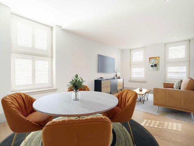 The Quadrant, Richmond TW9, 2 bed flat to rent, £2,595 pcm | PrimeLocation