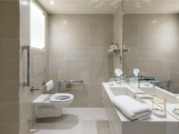 The Quarters, Finchley Road, Swiss. Studio to rent £2,123 pcm £490 pw