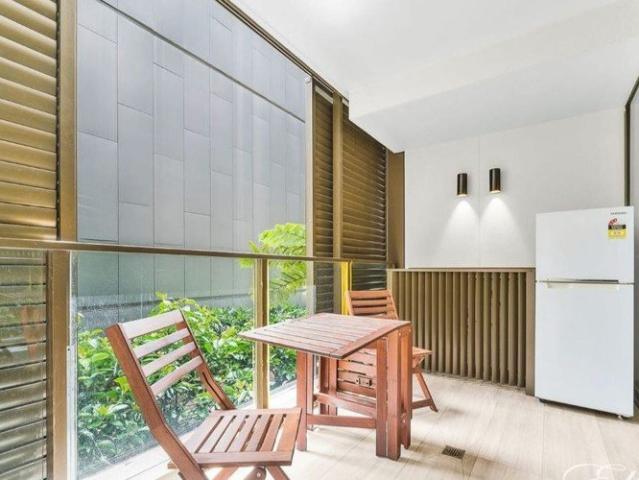 The Quay One Bed + Study Apt Plus 1 Car Space To Sale North Aspect