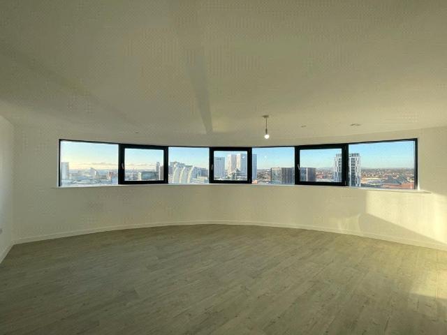 The Quays, Salford, M50 3BF, United Kingdom | 2 bed apartment for rent #138593595 | Rentberry