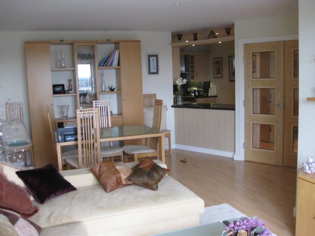 The Quays, Salford Quays, Salford M50, 2 bed flat to rent, £1,350 pcm | PrimeLocation