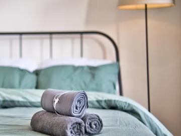The Queen Adelaide, 483 Hackney Road, London, E2 9ED, United Kingdom | Studio apartment for rent #130435622 | Rentberry