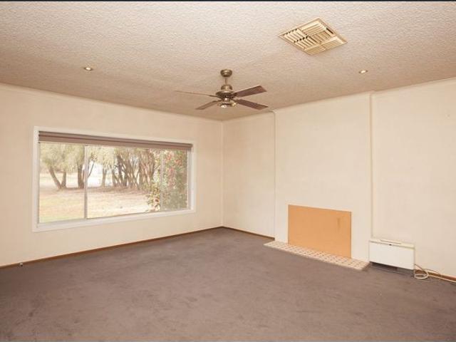 The Quiet Lifestyle of 82 McCarthy Road!