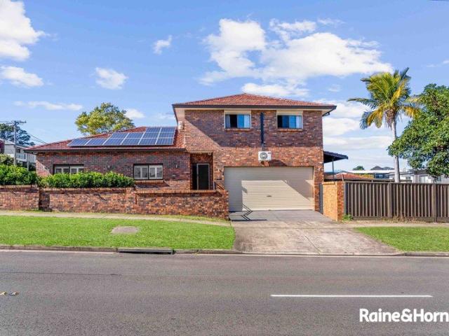 The Quintessential Family Residence!