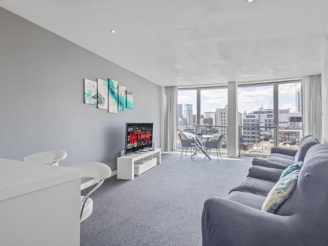The Rotunda, 150 New Street, B2 4PA 1 bed apartment to rent £1,025 pcm £237 pw