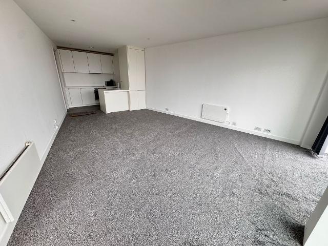 The Rotunda, 150 New Street, Birmingham B2, 1 bed penthouse to rent, £950 pcm | PrimeLocation