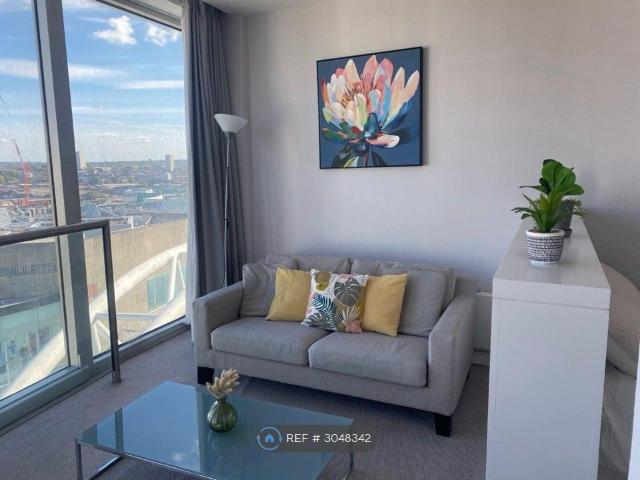 The Rotunda, Birmingham B2, Studio to rent, £800 pcm | PrimeLocation
