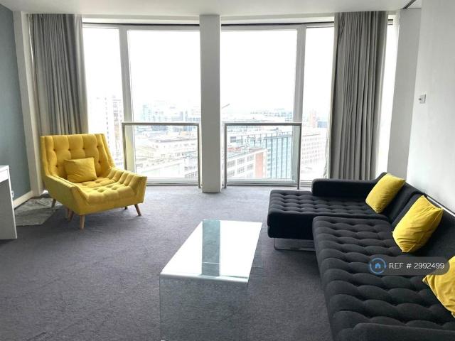 The Rotunda, Birmingham, B2 2 bed flat to rent £1,395 pcm £322 pw