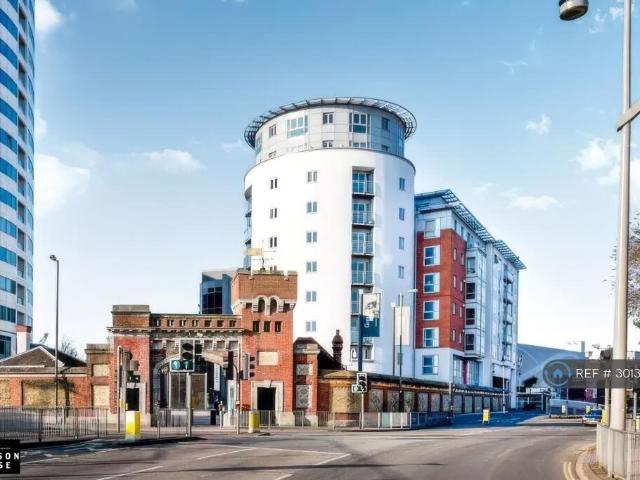 The Round House, Portsmouth, PO1 Studio to rent £895 pcm £207 pw