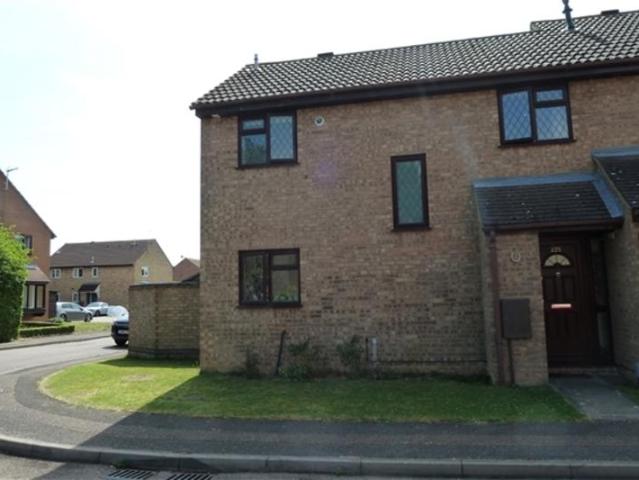The Rowans, Cambridge CB24 3 bed end of terrace house to rent £1,550 pcm £358 pw