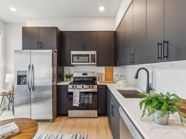 The Royale 2 Bedroom Apartment for Rent at 6910 Ridge Ave, Philadelphia, PA 19128 Roxborough
