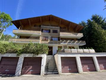 Etagenwohnung mieten in Gstaad - Balkon