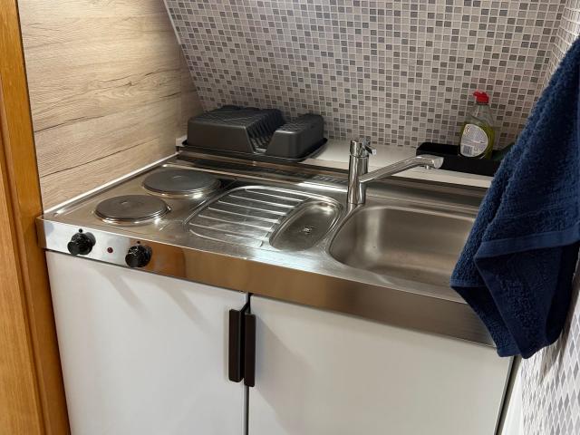 The Rooftop Suite, Boblingen Amsterdam Apartments for Rent