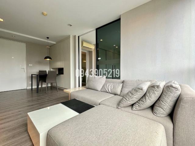 The room sukhumvit 40 ️big 1 bed 43 sqm ‼️only 23000/month ‼️ corner room