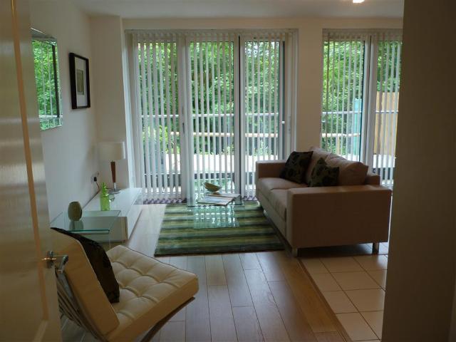 The Rope Walk, Canterbury, CT1 2 bed apartment to rent £1,600 pcm £369 pw