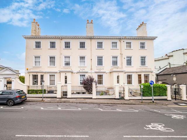 The Ropewalk, Nottingham, NG1 2 bed apartment to rent £1,400 pcm £323 pw