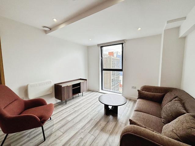 The Radiant, 84 Kirkstall Road, Leeds, West Yorkshire LS3, 2 bed flat to rent, £1,375 pcm | PrimeLocation