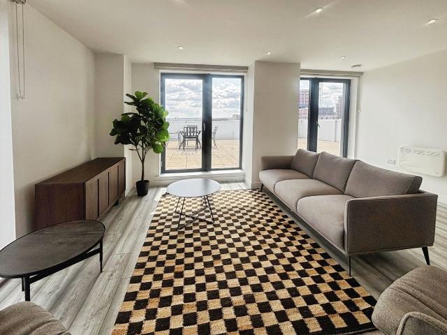 The Radiant, 84 Kirkstall Road, Leeds, West Yorkshire LS3, 2 bed flat to rent, £1,550 pcm | PrimeLocation