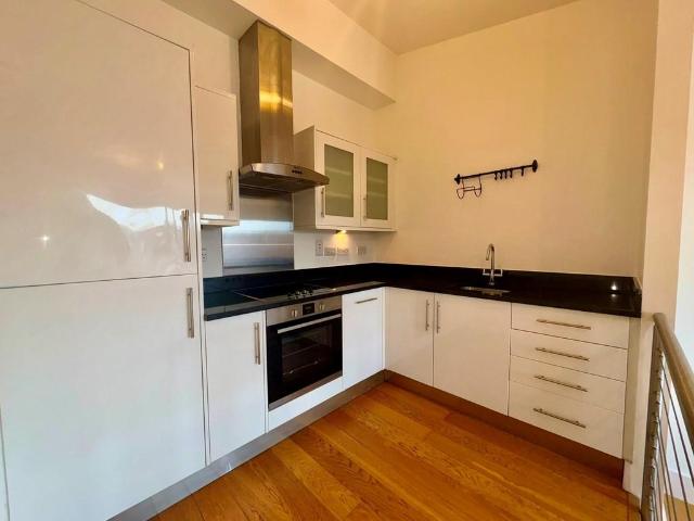 The Radius, Bridge Street HA5 2 bed apartment to rent £1,850 pcm £427 pw