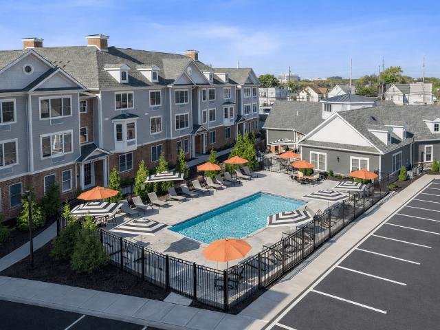 The Rail at North Bergen 2 Bedroom Apartment for Rent at 4828 Tonnelle Ave, North Bergen, NJ 07047