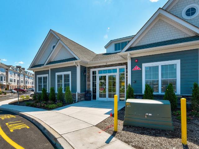 The Rail at North Bergen Studio Apartment for Rent at 4828 Tonnelle Ave, North Bergen, NJ 07047