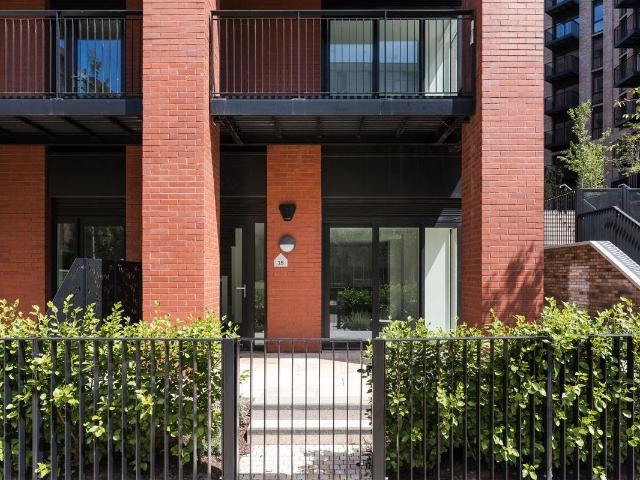 The Railings, Middlewood Locks M5, 2 bed flat to rent, £2,550 pcm | PrimeLocation