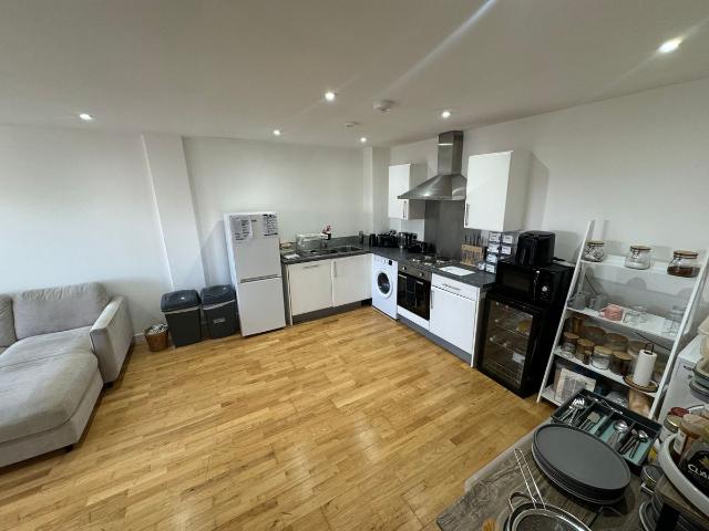 The Reach, Liverpool L3, 2 bed flat to rent, £1,000 pcm | PrimeLocation
