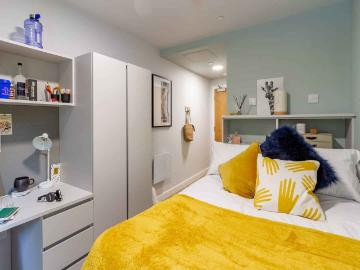 The Refinery, Leeds Has an Apartment