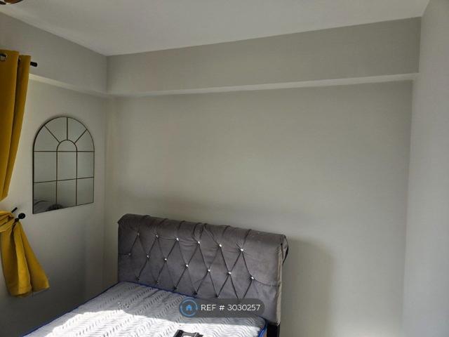 The Reflection, London E16, 3 bed flat to rent, £2,300 pcm | PrimeLocation