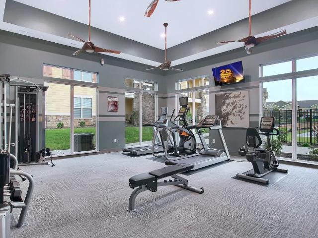 The Reserve at Fountainview 2 Bedroom Apartment for Rent at 1000 Fountainview Cir, Saint Charles, MO 63303