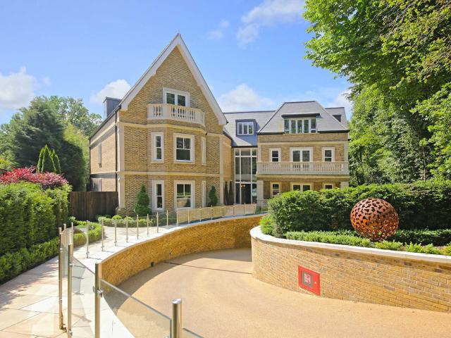 The Residence, Camlet Way, Hadley Wood