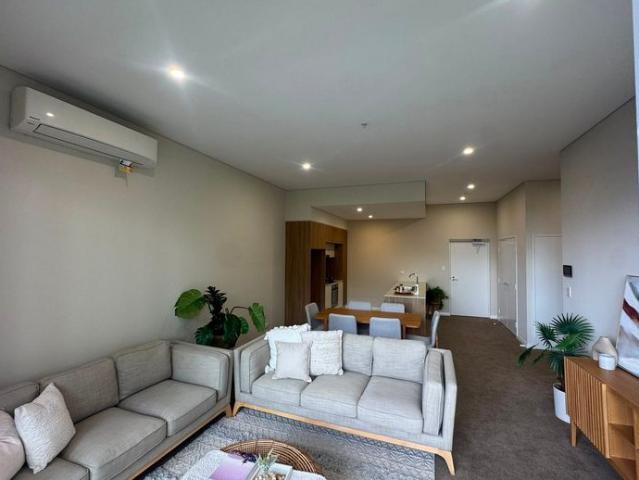 The Residence Stylish Apartment Living with Spacious Balcony & District Views!