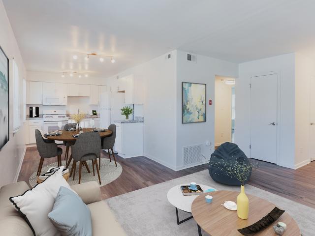 The Residences at Lakeview Studio Apartment for Rent at 2774 S Mendenhall Rd, Memphis, TN 38115 Southeast Memphis