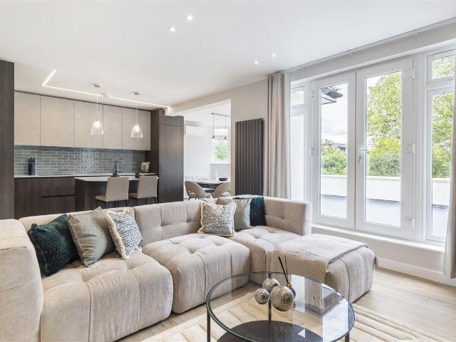 The Ridgeway, Golders Green NW11, 3 bed flat to rent, £4,498 pcm | PrimeLocation