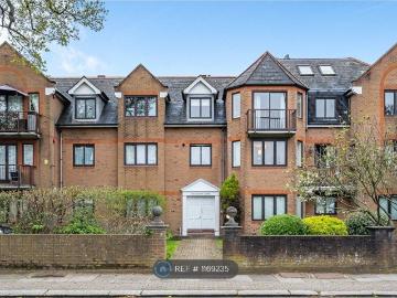 The Ridgeway, Enfield EN2, 2 bed flat to rent, £2,000 pcm | PrimeLocation