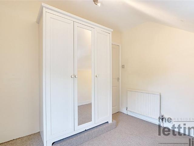 The Ridgeway, Enfield, Middlesex, EN2 8NX