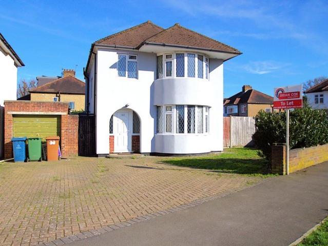 The Ridgeway, Harrow HA2, 3 bed detached house to rent, £2,495 pcm | PrimeLocation