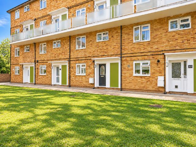 The Ridgeway, Herts AL4 3 bed maisonette to rent £1,900 pcm £438 pw
