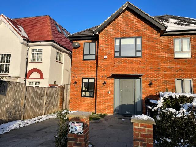 The Ridgeway, London NW11, 5 bed semi detached house to rent, £6,000 pcm | PrimeLocation