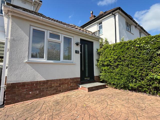 The Ridgeway, Tonbridge TN10, 1 bed flat to rent, £1,250 pcm | PrimeLocation