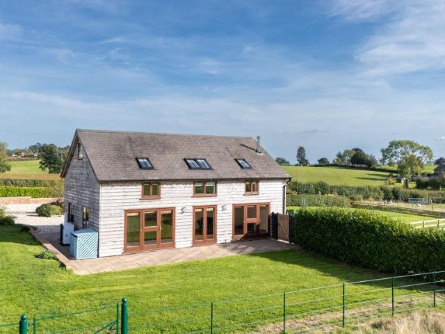 The Ridge, Ellesmere 3 bed detached house to rent £1,500 pcm £346 pw