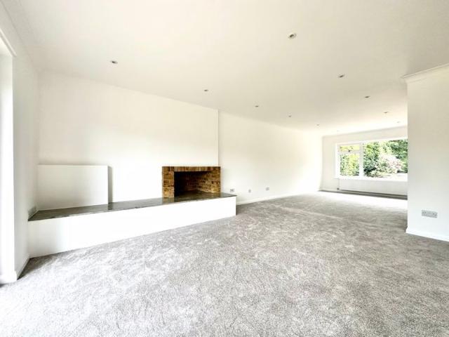 The Ridge, Epsom