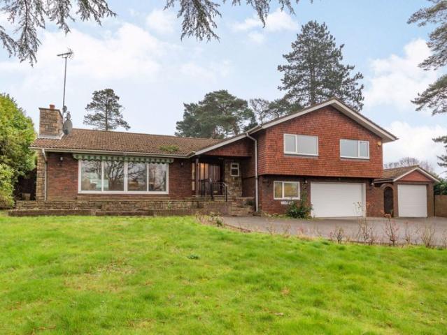 The Ridge, Epsom KT18, 4 bed detached house to rent, £5,250 pcm | PrimeLocation
