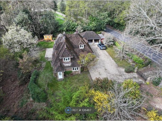 The Ridges, Wokingham RG40, 4 bed detached house to rent, £3,500 pcm | PrimeLocation